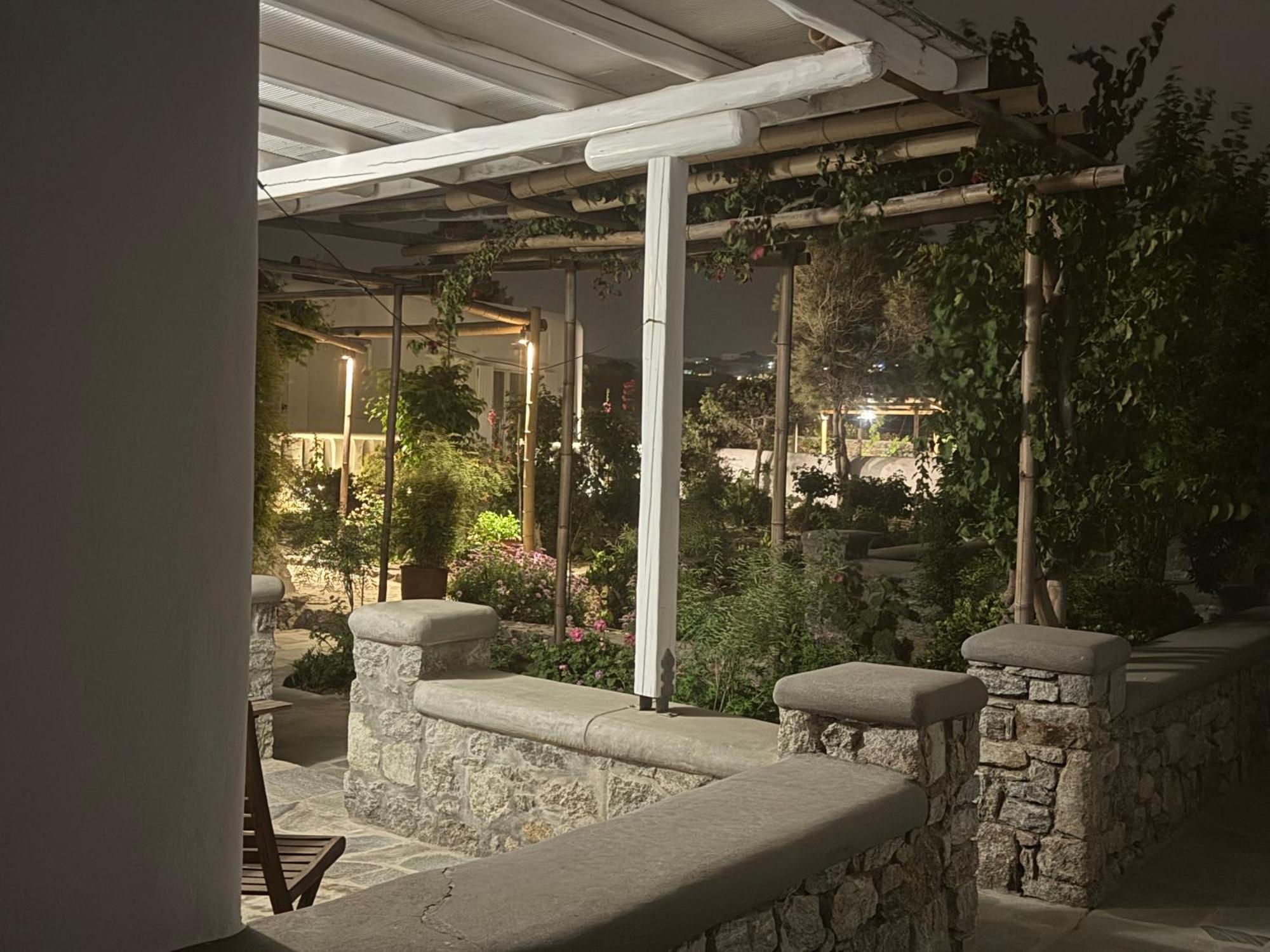 Anais Aparthotel Mykonos Town Exterior photo